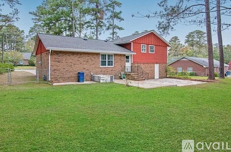 1712 Scampton Dr — Photo 27