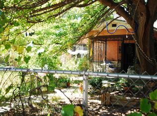 215 Hartline Rd SW, Albuquerque, NM 87105