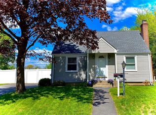 63 Shirley St, Warwick, RI 02888