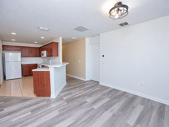 5th image of 3936 Pemberly Pines Cir
