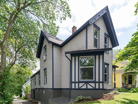 2nd image of 324 Union Ave NE