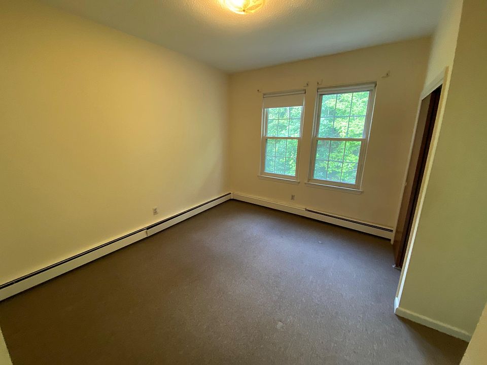 2nd image of 33 S Huntington Ave #15