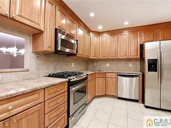 2nd image of 400 McDowell Dr #400
