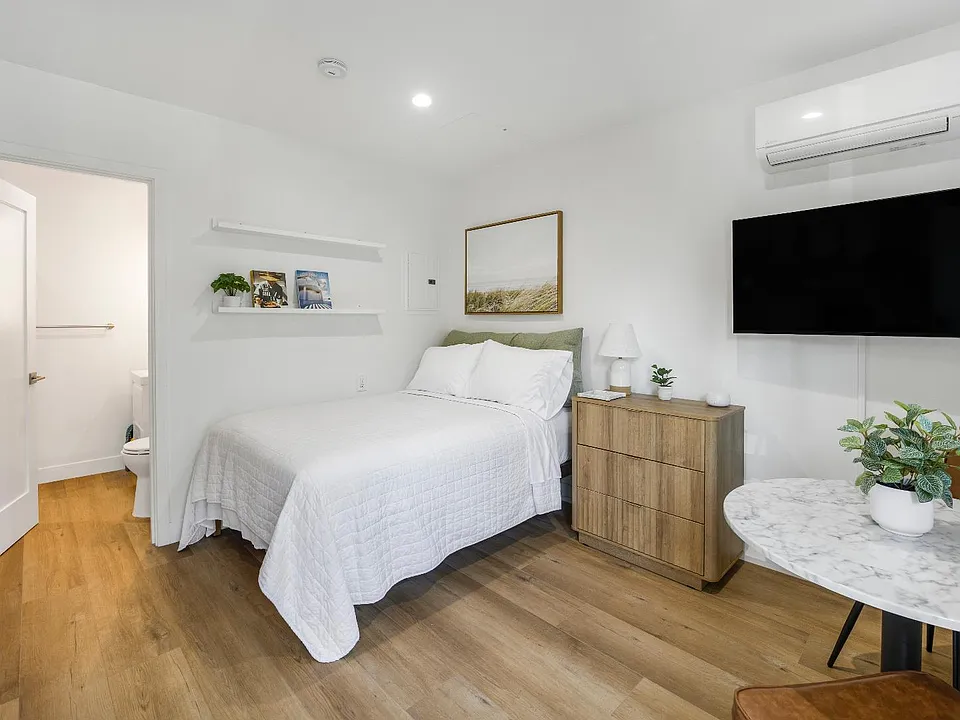 3499 Sawtelle Blvd #25