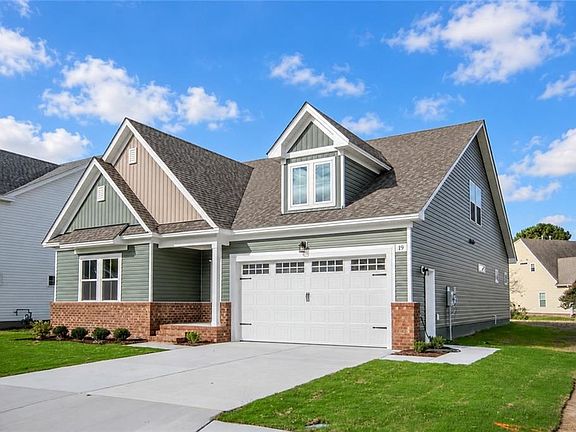 3rd image of 19 Mulligan Ln