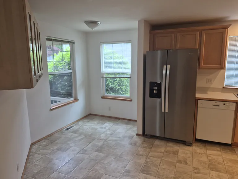18924 1st Ave SE — Photo 5