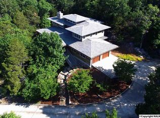 7723 Donegal Dr SE, Huntsville, AL 35802