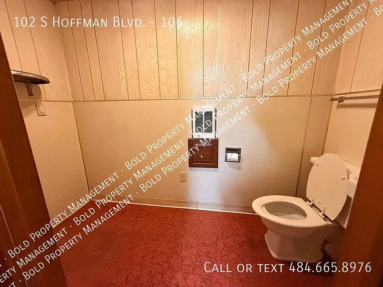 102 S Hoffman Blvd #106 — Photo 5
