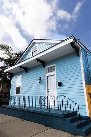 1227 N Miro St — Photo 1