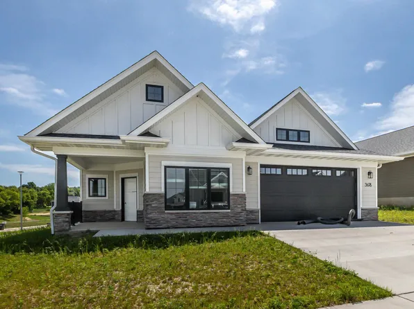 3676 Vintage Ln, Dubuque, IA 52002