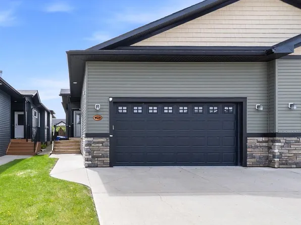 26 N Violet Close, Olds, AB T4H 0E4
