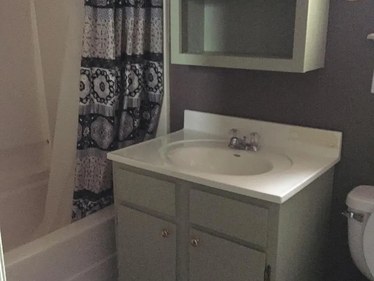 2110 N Chapman Ave — Photo 13