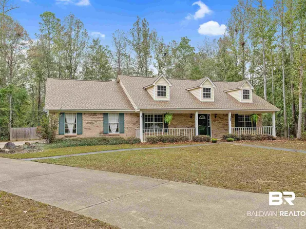 711 Gilmer Cir, Bay Minette, AL 36507
