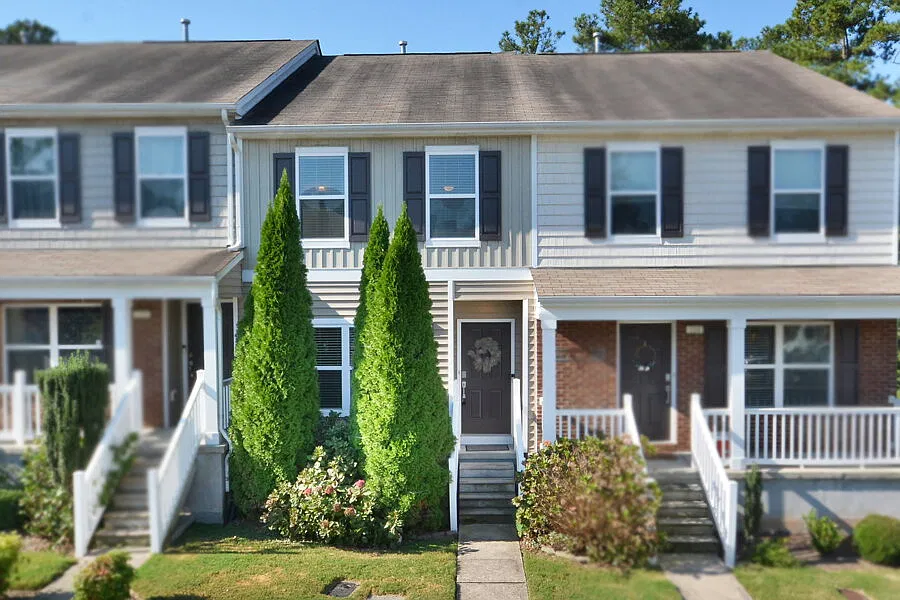 2 bed, 3.5 bath, 1807 sqft, $1,625 — Photo 1