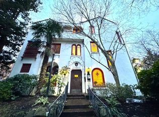 323 16th Ave E APT 103, Seattle, WA 98112