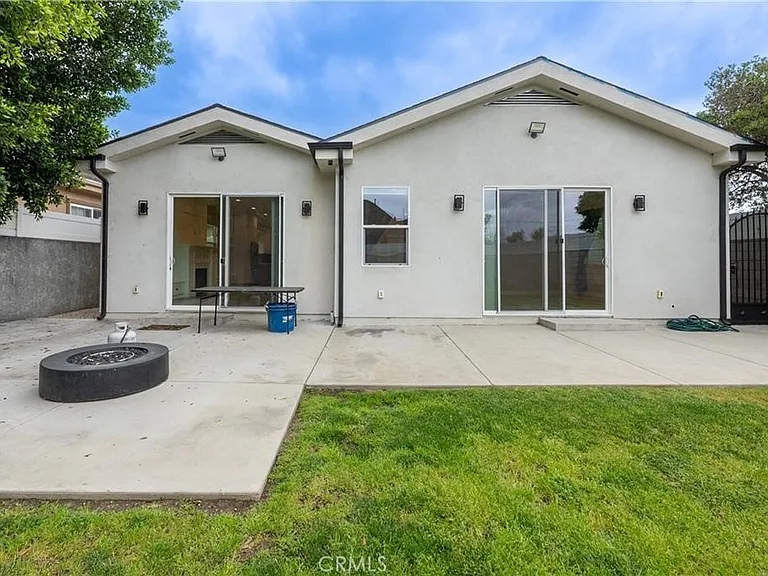 6940 Peach Ave — Photo 59