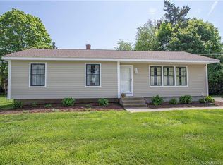 8 N Meadow Rd, Old Saybrook, CT 06475