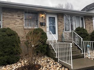 111 Stanton St, Dupont, PA 18641