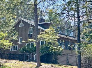 165 S Shore Ln, Brackney, PA 18812