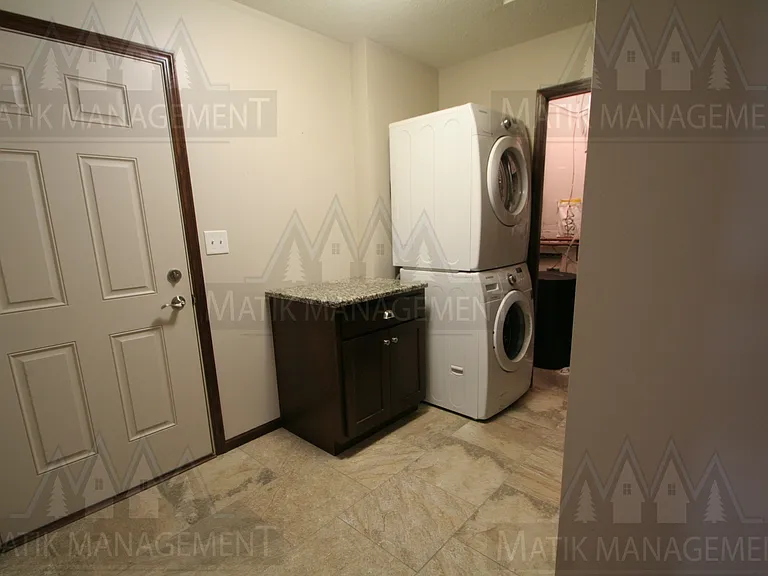 2581 Hawk Ridge Ct SE — Photo 29