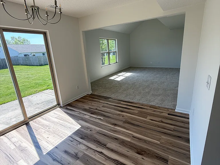11512 Maywin Dr — Photo 8