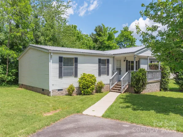 215 Nicholas Dr, Asheville, NC 28806