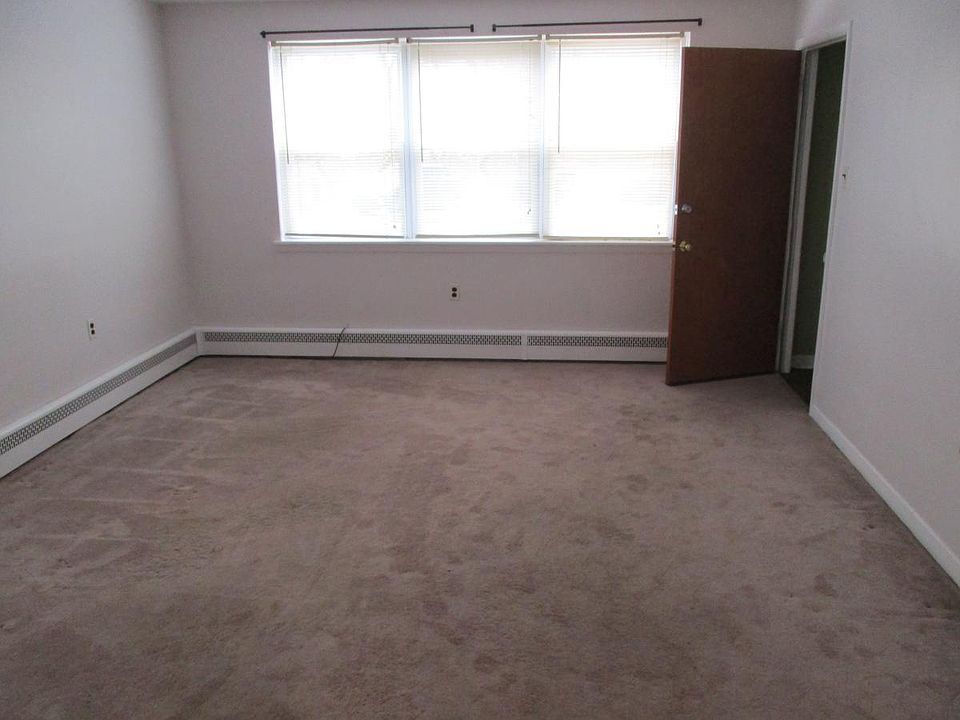 2nd image of 935 Shelmire Avenue # Fl 1ST