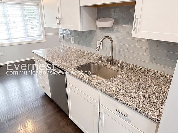 3rd image of 5302 Greenough Pl