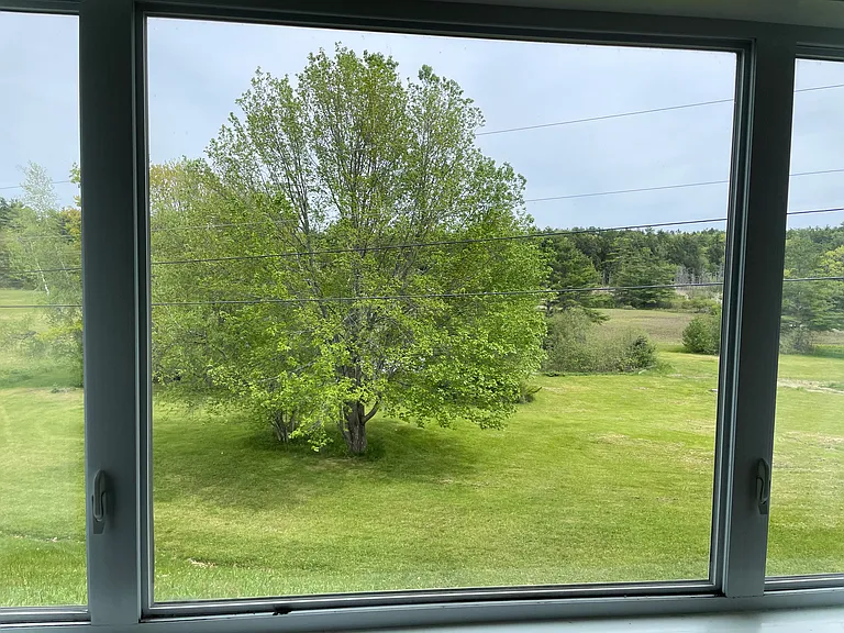 43 Boyd Dr — Photo 2