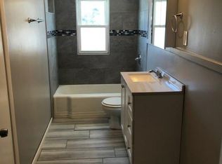 152 8th St #3, Reedsburg, WI 53959