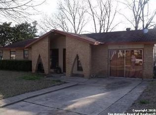 12601 Northledge Dr, Live Oak, TX 78233