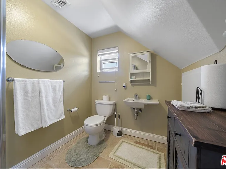18087 Newview Dr — Photo 6