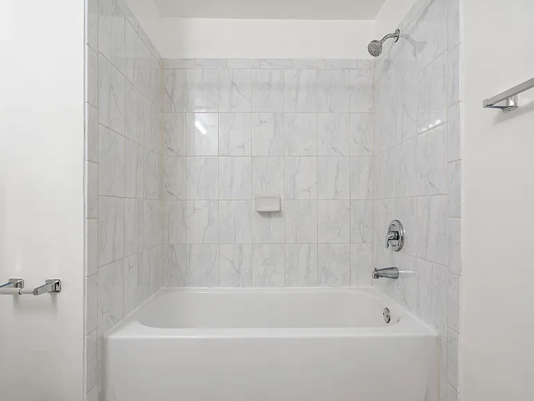 30 Carolina Ct — Photo 30