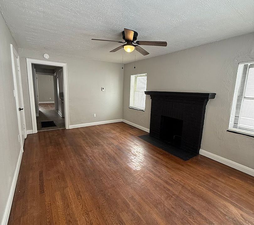 1st image of 226 Sutherland Dr #A