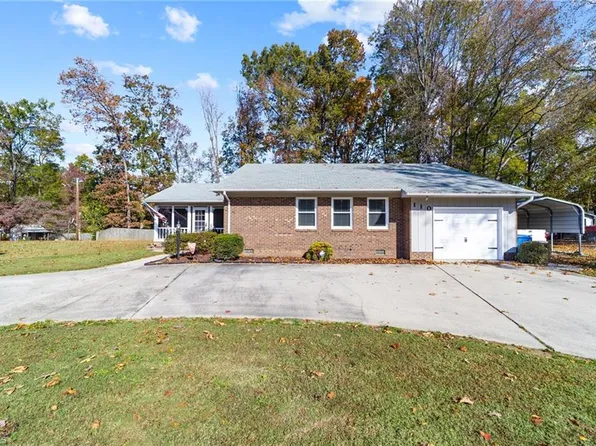 110 Lake Dr, Trinity, NC 27370