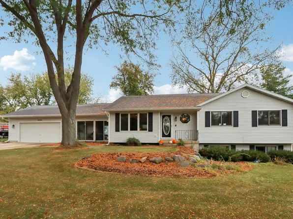 1684 Bell View Rd, Stoughton, WI 53589