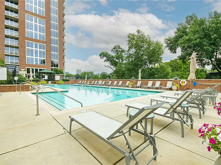 1820 Peachtree St #1002 — Photo 34