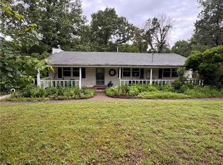 8551 W Athens Ln, Fayetteville, AR 72704