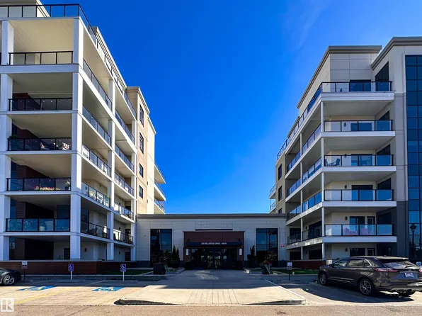 200 Bellerose Dr #620, Saint Albert, AB T8N 7P7
