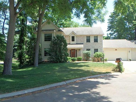 2nd image of 52512 Woodington Ct