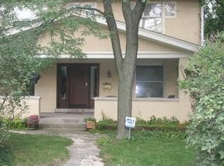 2343 Ridge Ave, Evanston, IL 60201