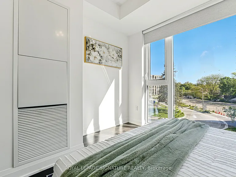 293 The Kingsway #324 — Photo 16