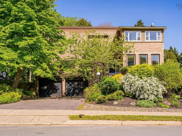 75 Bayview Rd, Halifax, NS B3M 1N8