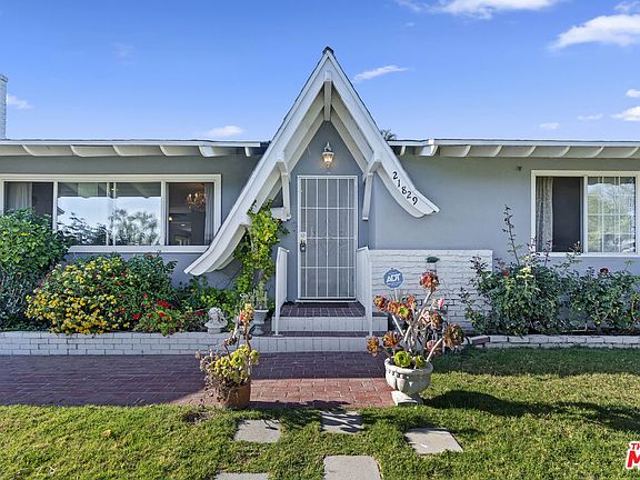 3rd image of 21829 Rodax St