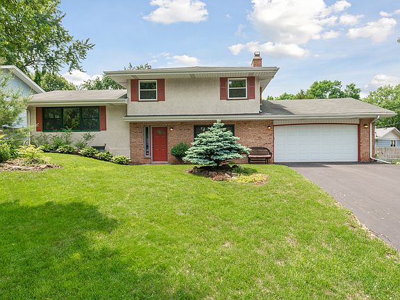 2nd image of 618 McCallum Dr