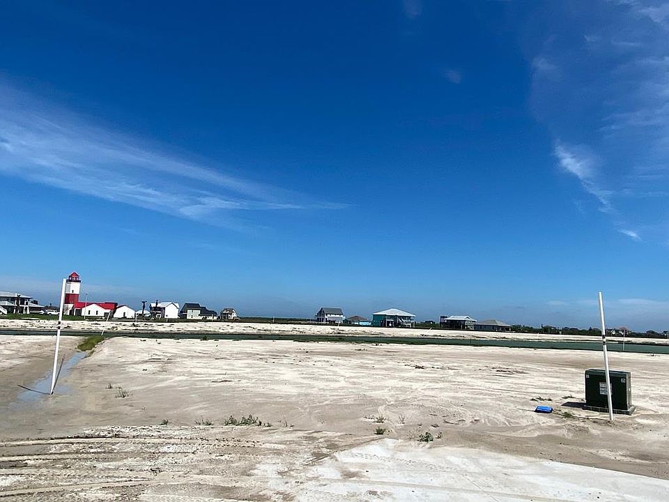 1st image of 23 Tradewinds Cir