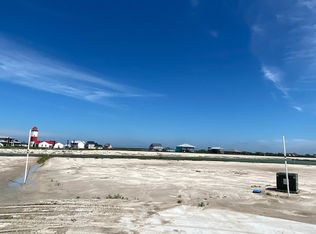 23 Tradewinds Cir, Rockport, TX 78382
