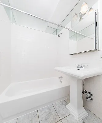 Rented by Voro New York | media 21