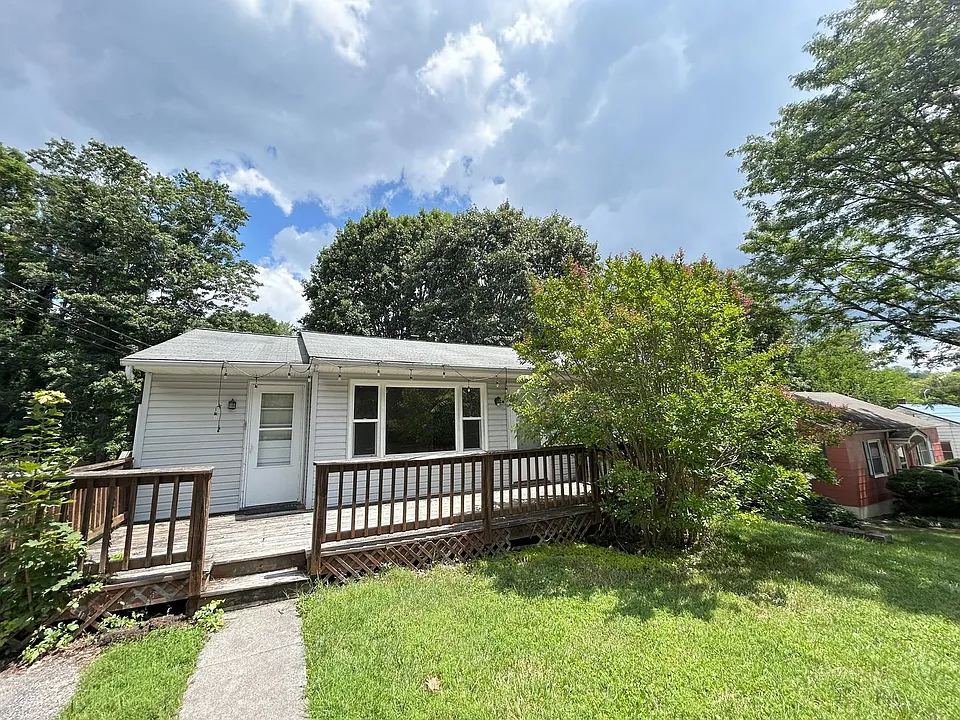 108 Broce Dr