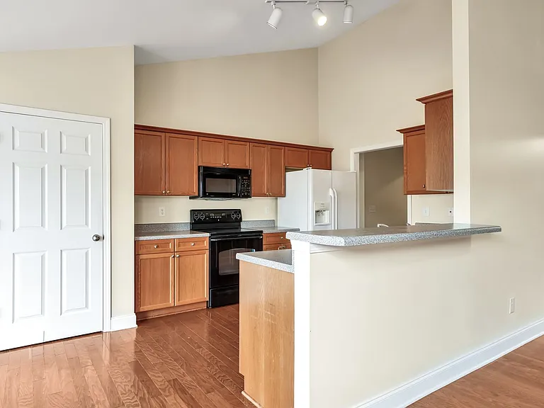 213 Whitehill Rd — Photo 11